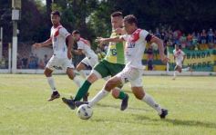 Foto de la galería: Regional Amateur: La Franja cayó en Villa Cabello pero clasificó a semifinales