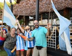 Foto de la galería: Al grito de Campeón: la fiesta popular se adueñó de Posadas en la consagración de la Albiceleste