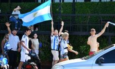 Foto de la galería: Al grito de Campeón: la fiesta popular se adueñó de Posadas en la consagración de la Albiceleste