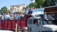 Foto de la galería: Al grito de Campeón: la fiesta popular se adueñó de Posadas en la consagración de la Albiceleste