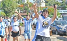 Foto de la galería: Al grito de Campeón: la fiesta popular se adueñó de Posadas en la consagración de la Albiceleste