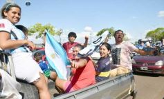 Foto de la galería: Al grito de Campeón: la fiesta popular se adueñó de Posadas en la consagración de la Albiceleste