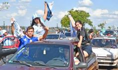 Foto de la galería: Al grito de Campeón: la fiesta popular se adueñó de Posadas en la consagración de la Albiceleste