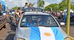 Foto de la galería: Al grito de Campeón: la fiesta popular se adueñó de Posadas en la consagración de la Albiceleste
