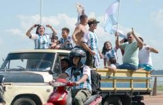 Foto de la galería: Al grito de Campeón: la fiesta popular se adueñó de Posadas en la consagración de la Albiceleste