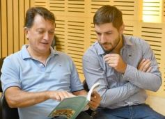 Foto de la galería: Construcción Política y Gestión Farmacéutica: el periodista Manuel Sotelo presentó su primer libro en la Legislatura