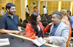 Foto de la galería: Construcción Política y Gestión Farmacéutica: el periodista Manuel Sotelo presentó su primer libro en la Legislatura