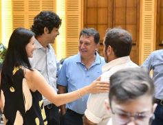 Foto de la galería: Construcción Política y Gestión Farmacéutica: el periodista Manuel Sotelo presentó su primer libro en la Legislatura