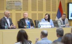 Foto de la galería: Construcción Política y Gestión Farmacéutica: el periodista Manuel Sotelo presentó su primer libro en la Legislatura