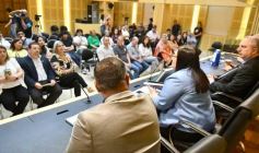 Foto de la galería: Construcción Política y Gestión Farmacéutica: el periodista Manuel Sotelo presentó su primer libro en la Legislatura