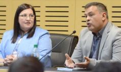 Foto de la galería: Construcción Política y Gestión Farmacéutica: el periodista Manuel Sotelo presentó su primer libro en la Legislatura