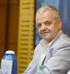 Foto de la galería: Construcción Política y Gestión Farmacéutica: el periodista Manuel Sotelo presentó su primer libro en la Legislatura