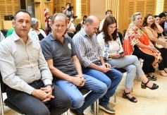 Foto de la galería: Construcción Política y Gestión Farmacéutica: el periodista Manuel Sotelo presentó su primer libro en la Legislatura