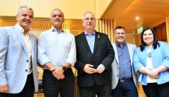 Foto de la galería: Construcción Política y Gestión Farmacéutica: el periodista Manuel Sotelo presentó su primer libro en la Legislatura