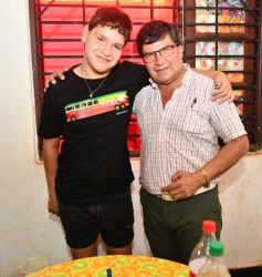 Foto de la galería: Con festejo sorpresa en casa, Guido Fariña recibió sus felices 15 años