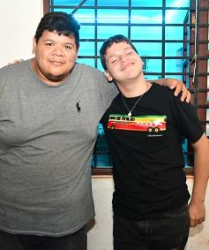 Foto de la galería: Con festejo sorpresa en casa, Guido Fariña recibió sus felices 15 años