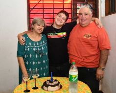 Foto de la galería: Con festejo sorpresa en casa, Guido Fariña recibió sus felices 15 años