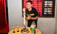 Foto de la galería: Con festejo sorpresa en casa, Guido Fariña recibió sus felices 15 años