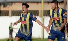 Sixto Fotografías. Deportes. Liga Posadeña A - Triunfo en suspenso para los auriazules en la 1ra fecha de la Liga Posadeña