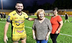 Sixto Fotografías. Deportes. Torneo Federal A - Crucero festejó en casa y lidera su zona en el Federal A