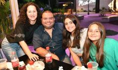 Sixto Fotografías. Sociedad. Varios - Noche de viernes familiar, de hamburguesas y pizzas en Posadas