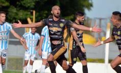 Sixto Fotografías. Deportes. Torneo Federal A - Cruce redondo: el Colectivero sumó de a tres y dejó sin invicto al puntero en el Federal A