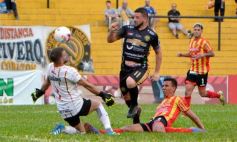 Sixto Fotografías. Deportes. Torneo Federal A - Federal A: con el último empate de local, Ricardone se despidió de Crucero