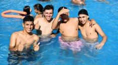 Foto de la galería: Temporada de piletas: para muchos el primer día del año se disfrutó a pleno en el Club del IPLyC