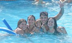 Foto de la galería: Temporada de piletas: para muchos el primer día del año se disfrutó a pleno en el Club del IPLyC