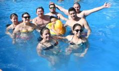 Foto de la galería: Temporada de piletas: para muchos el primer día del año se disfrutó a pleno en el Club del IPLyC