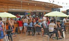 Foto de la galería: Junto al verano posadeño, la bienvenida al 2023 siguió y copó la playa de Costa Sur