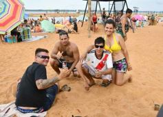 Foto de la galería: Junto al verano posadeño, la bienvenida al 2023 siguió y copó la playa de Costa Sur