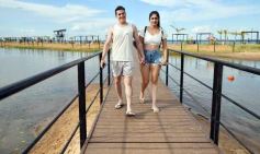 Foto de la galería: Junto al verano posadeño, la bienvenida al 2023 siguió y copó la playa de Costa Sur