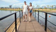 Foto de la galería: Junto al verano posadeño, la bienvenida al 2023 siguió y copó la playa de Costa Sur