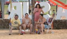 Foto de la galería: Junto al verano posadeño, la bienvenida al 2023 siguió y copó la playa de Costa Sur