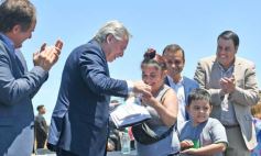 Foto de la galería: Con llave en mano: casi 600 nuevas familias recibieron su casa propia en Itaembé Guazú