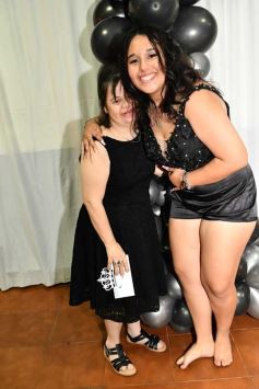 Foto de la galería: Con la noche vestida de fiesta: llegaron los 15 años de More Portillo