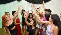 Foto de la galería: Con la noche vestida de fiesta: llegaron los 15 años de More Portillo