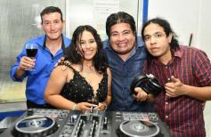 Foto de la galería: Con la noche vestida de fiesta: llegaron los 15 años de More Portillo