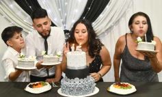 Foto de la galería: Con la noche vestida de fiesta: llegaron los 15 años de More Portillo