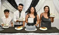 Foto de la galería: Con la noche vestida de fiesta: llegaron los 15 años de More Portillo