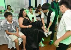 Foto de la galería: Con la noche vestida de fiesta: llegaron los 15 años de More Portillo