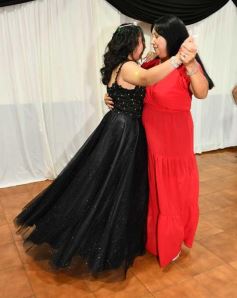 Foto de la galería: Con la noche vestida de fiesta: llegaron los 15 años de More Portillo