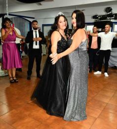 Foto de la galería: Con la noche vestida de fiesta: llegaron los 15 años de More Portillo