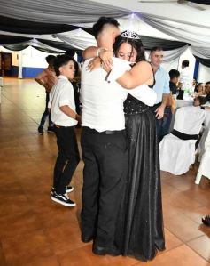 Foto de la galería: Con la noche vestida de fiesta: llegaron los 15 años de More Portillo