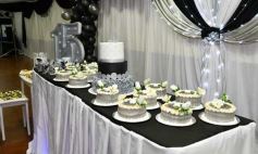 Foto de la galería: Con la noche vestida de fiesta: llegaron los 15 años de More Portillo