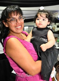 Foto de la galería: Con la noche vestida de fiesta: llegaron los 15 años de More Portillo