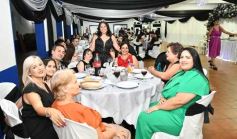 Foto de la galería: Con la noche vestida de fiesta: llegaron los 15 años de More Portillo