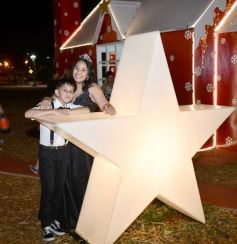 Foto de la galería: Con la noche vestida de fiesta: llegaron los 15 años de More Portillo