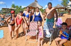 Foto de la galería: Escapada de domingo: con el verano prendido la recreación familiar copó el Club de Río